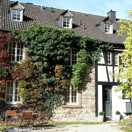 Burg Blankenheim Apartment *